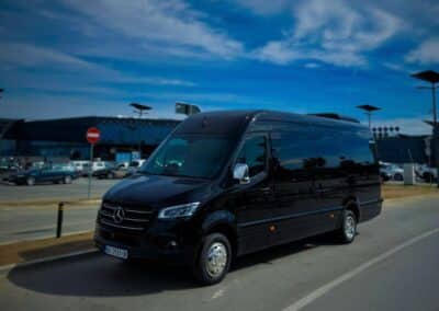 Iznajmljivanje Minibusa sa vozačem