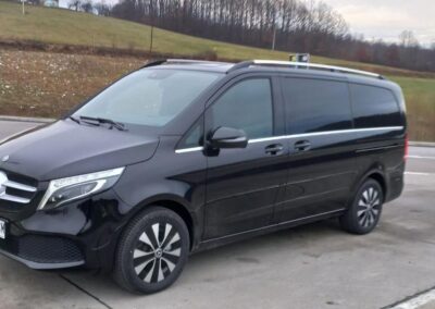 Mercedes V class minivan on a sightseeing trip from Belgrade